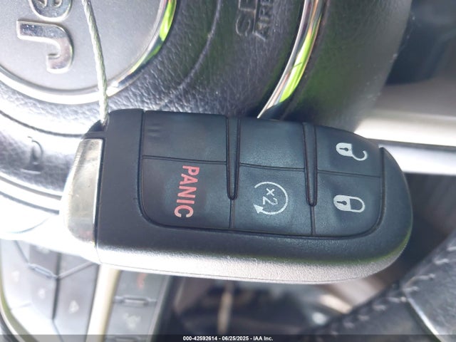 ZACCJABT2GPE12576 Jeep 2016