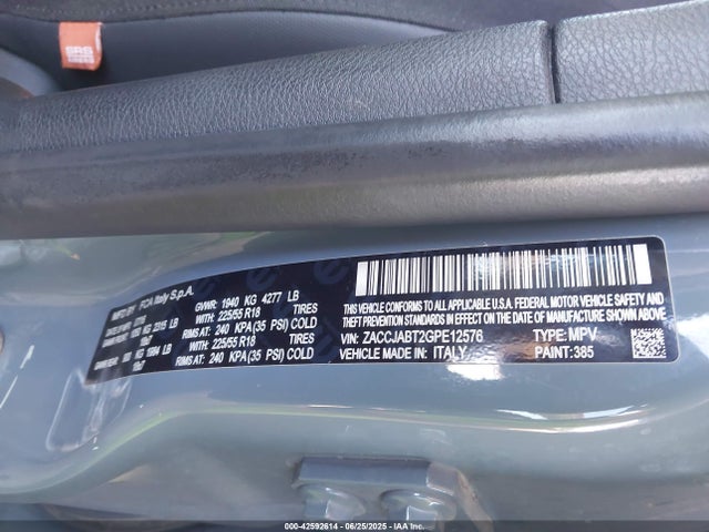 ZACCJABT2GPE12576 Jeep 2016