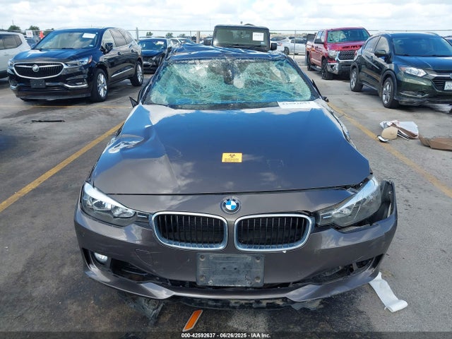 BMW 320i 2015 WBA3B1G57FNT02909 Image 13