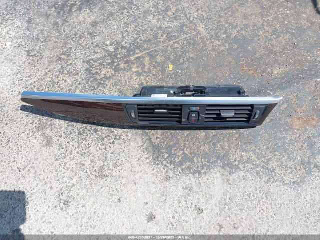 BMW 320i 2015 WBA3B1G57FNT02909 Image 12