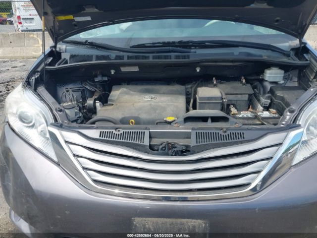 2011 TOYOTA SIENNA 5TDDK3DC8BS028176 Photo 9