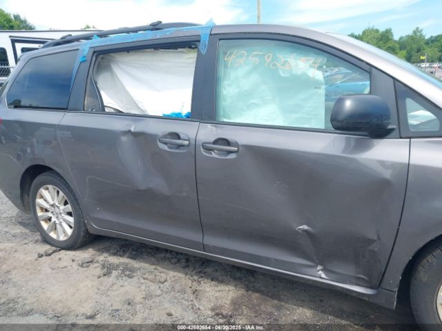2011 TOYOTA SIENNA 5TDDK3DC8BS028176 Photo 5