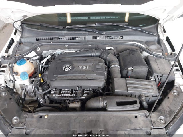 3VWD17AJ9EM230636 Volkswagen 2014