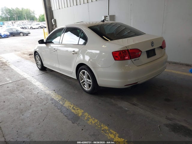 3VWD17AJ9EM230636 Volkswagen 2014