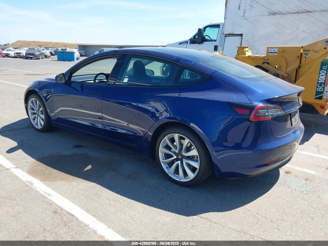 2022 TESLA MODEL 3 5YJ3E1EAXNF370127 Photo 2