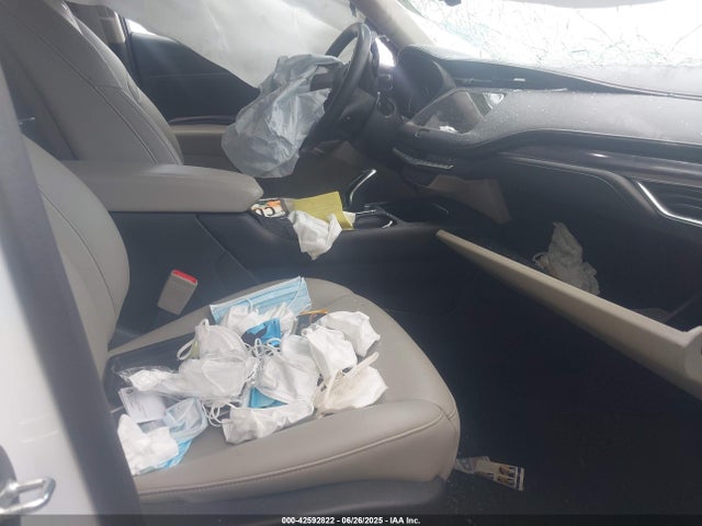 2022 CADILLAC XT4 1GYAZAR4XNF142005 Photo 4