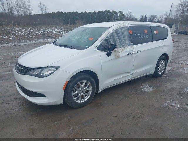 Продаж на аукціоні авто 2022 Chrysler Voyager Lx, vin: 2C4RC1CG8NR223820, номер лоту: 42592846