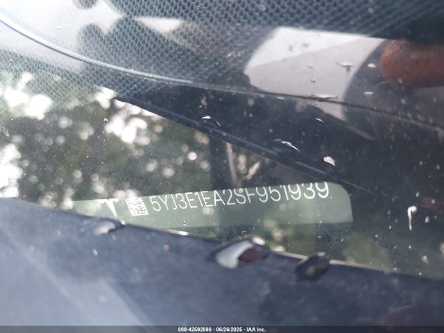 2025 TESLA MODEL 3 5YJ3E1EA2SF951939 Photo 8