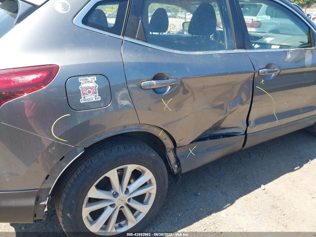 JN1BJ1CR0JW285192 Nissan 2018