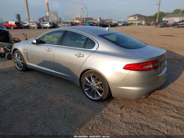 2013 JAGUAR XF SAJWJ0EF6D8S81203 Photo 2