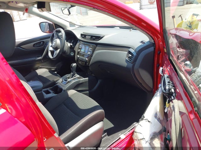 JN1BJ1CR2JW267910 Nissan 2018
