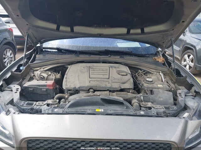 2019 JAGUAR F-PACE SADCJ2FX8KA369300 Photo 9