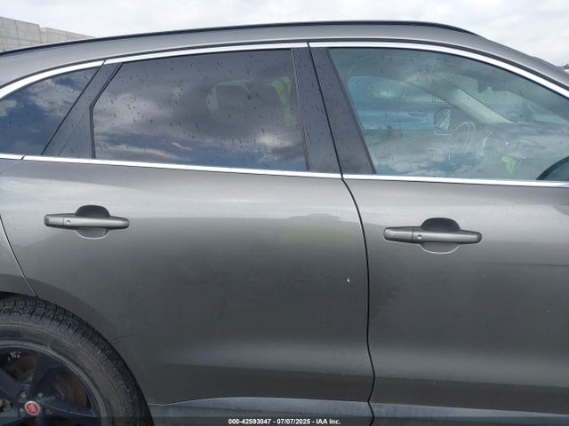 2019 Jaguar F-pace 25t Premium მანქანა იყიდება აუქციონზე, vin: SADCJ2FX8KA369300, აუქციონის ნომერი: 42593047
