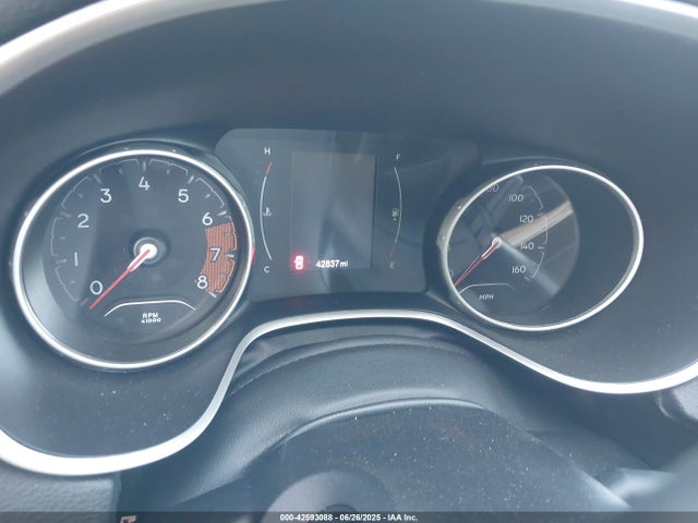 Jeep 2021 2021 3C4NJCBBXMT526986 Image 7