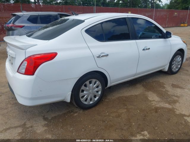 3N1CN7AP3FL906886 Nissan 2015