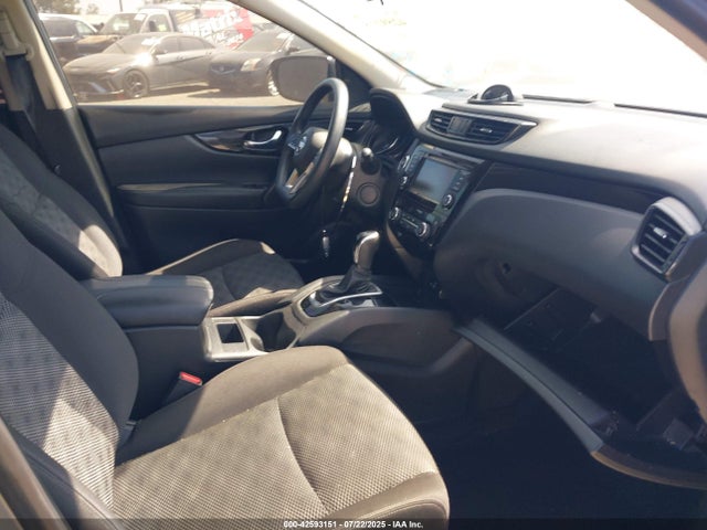 JN1BJ1CP8KW214452 Nissan 2019