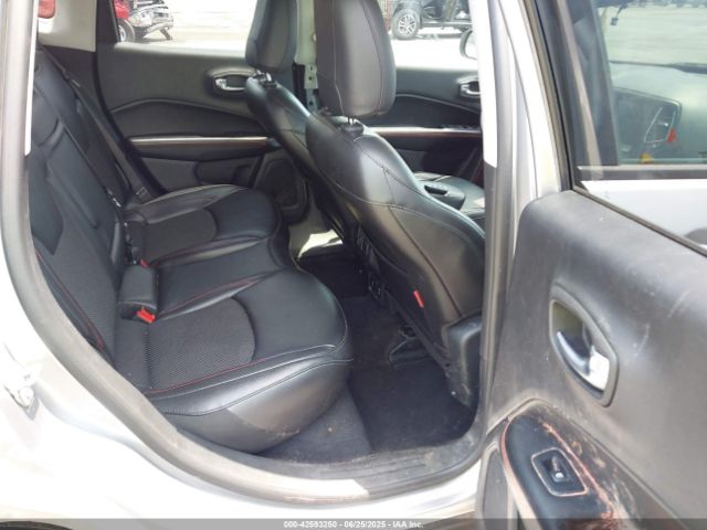 2019 JEEP COMPASS 3C4NJDDB7KT667885 Photo 7