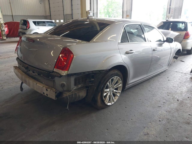 Chrysler 300 2017 2C3CCAAG8HH606695 Image 4