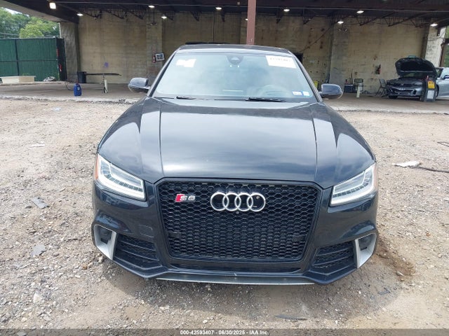 2015 Audi S8 4.0t მანქანა იყიდება აუქციონზე, vin: WAUK2AFD5FN015248, აუქციონის ნომერი: 42593407