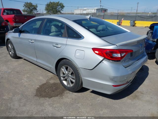 2016 HYUNDAI SONATA 5NPE24AF2GH377338 Photo 2