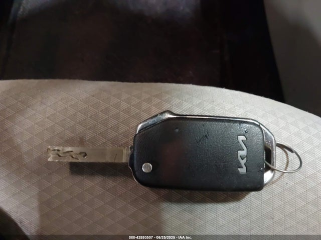 KNDJ23AU1P7872965 KIA mpi nu
