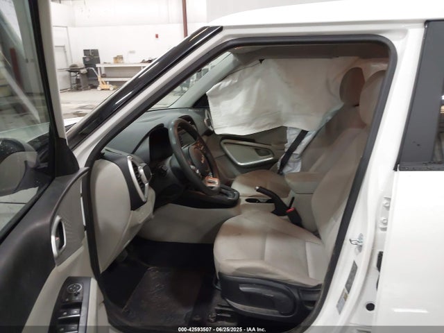 KNDJ23AU1P7872965 KIA mpi nu