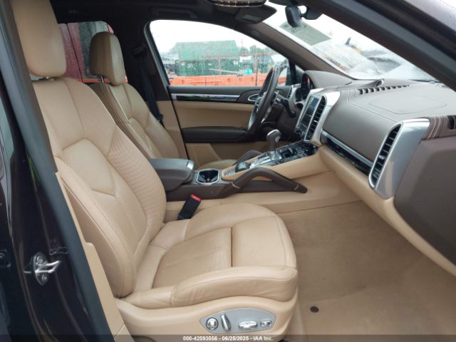 2018 PORSCHE CAYENNE E-HYBRID WP1AE2A29JLA72623 Photo 4