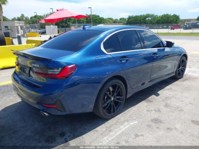 2022 BMW 330I 3MW5R7J01N8C27484 Photo 3