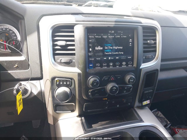 1C6RR6TT2LS135163 RAM 1500 Classic Slt 4x2 6&#039;4 Box