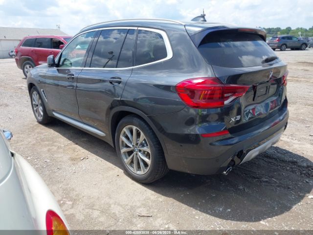 2018 BMW X3 5UXTR9C55JLD89914 Photo 2