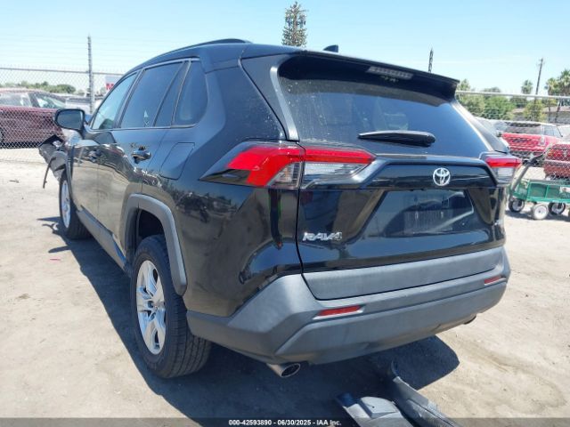 2021 TOYOTA RAV4 2T3W1RFV8MC120856 Photo 2