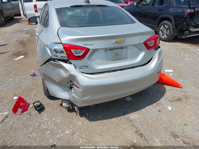 1G1BC5SM3H7261549 Chevrolet le2 -di: direct injection, vvt: variable valve timing, gen, alum