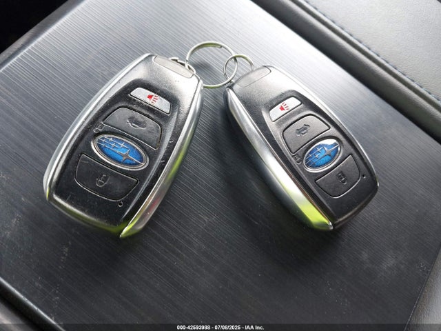 JF1GUHJC1R8230578 Subaru na