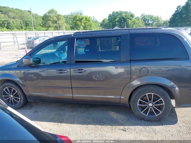 2C4RDGEGXHR714438 Dodge Grand Caravan