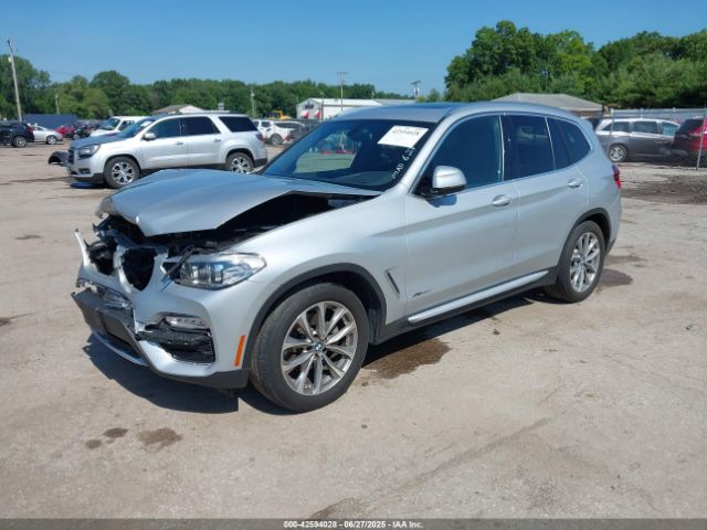 2018 BMW X3 5UXTR9C5XJLC73219 Photo 1