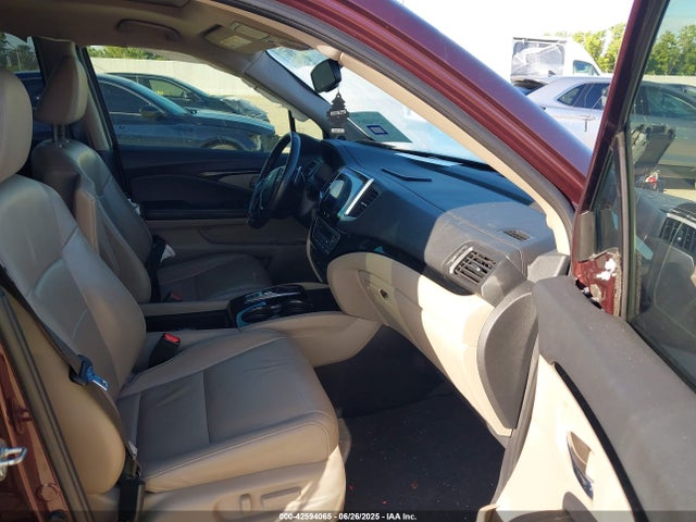 Honda j35y6 2017 5FNYF5H96HB038413 Image 5