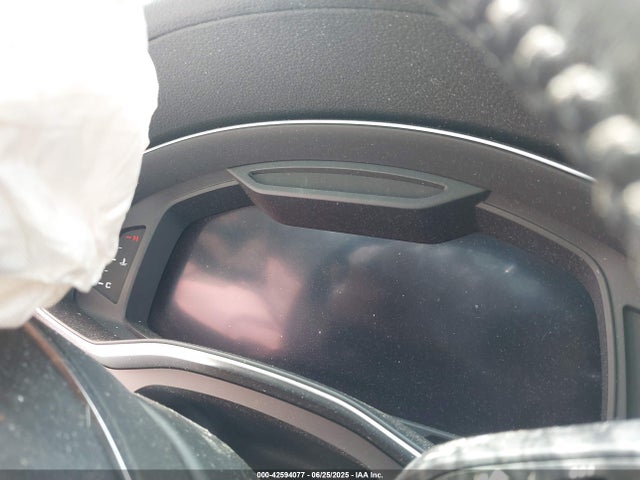 2019 AUDI A7 WAUV2AF21KN042730 Photo 6