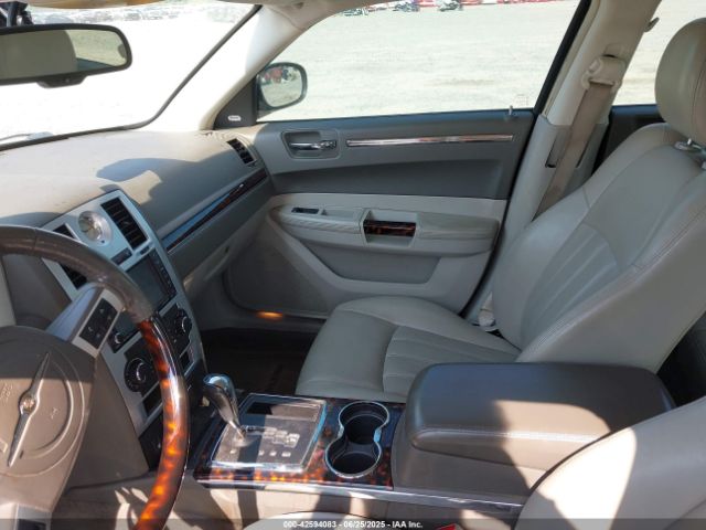 2010 CHRYSLER 300C 2C3CA6CT0AH145074 Photo 4