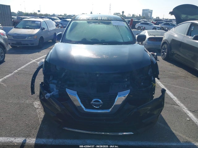 JN8AT2MTXHW133826 Nissan 2017