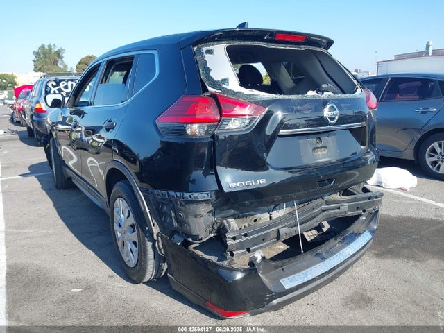 JN8AT2MTXHW133826 Nissan 2017