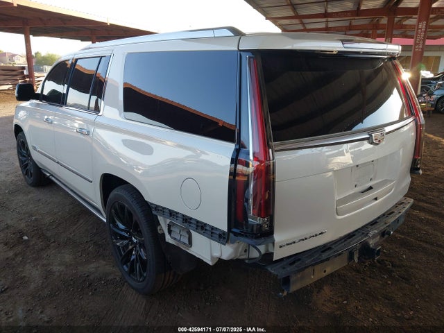 2015 CADILLAC ESCALADE ESV 1GYS4TKJ7FR689053 Photo 2