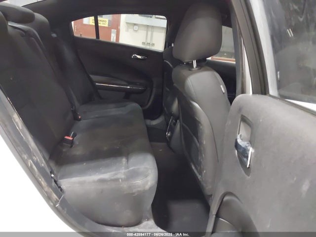 2C3CDXBG8EH252283 Dodge 2014