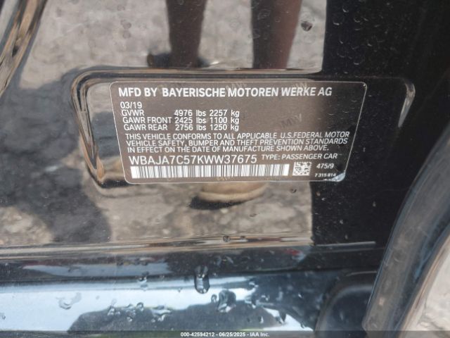 2019 BMW 530I WBAJA7C57KWW37675 Photo 8