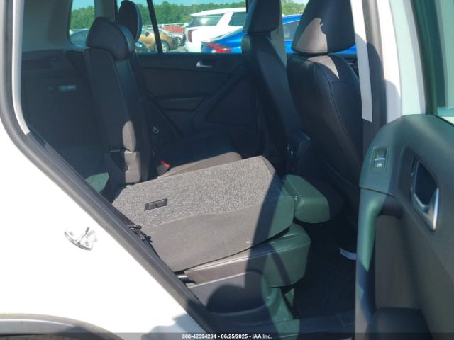 2012 VOLKSWAGEN TIGUAN WVGBV7AX7CW527271 Photo 7