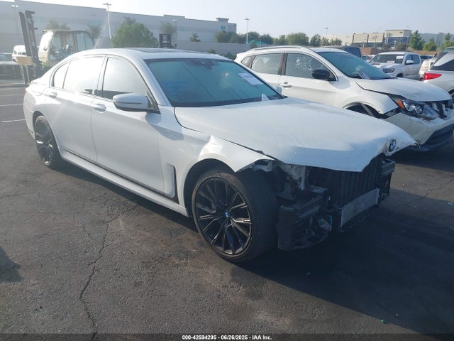 BMW 740I 2021 WBA7T2C03MCE56494 Image 14