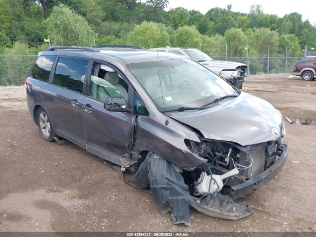 2011 TOYOTA SIENNA 5TDKK3DC3BS166098