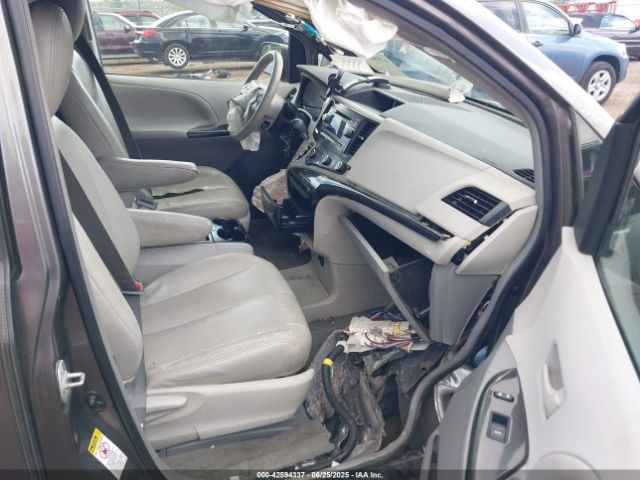 2011 TOYOTA SIENNA 5TDKK3DC3BS166098 Photo 4