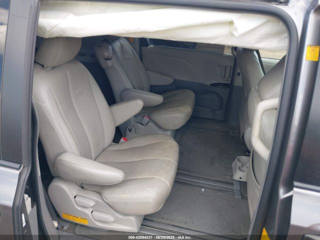 2011 TOYOTA SIENNA 5TDKK3DC3BS166098 Photo 7