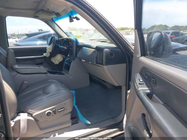 2003 GMC YUKON XL 1500 1GKEC16Z43J346063 Photo 4