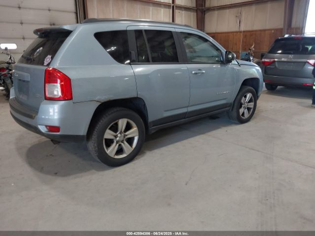 2013 JEEP COMPASS 1C4NJDEB1DD207743 Photo 3